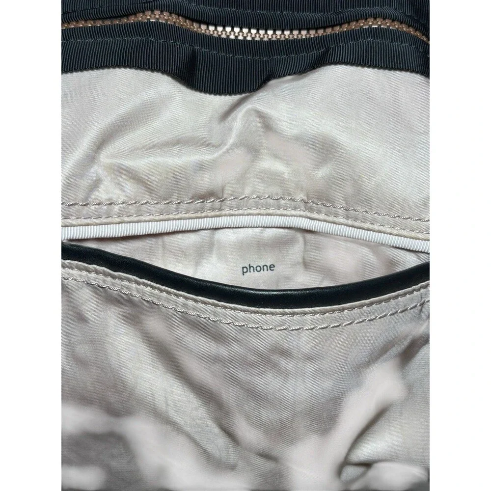 Lululemon Weekend Warrior Bag in Prisma Embossed Neutral Blush Shoulder Travel - Picture 14 of 16